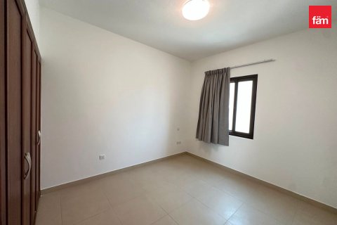 Villa zur Miete in Dubai, VAE 4 Schlafzimmer, 405 m2 Nr. 739123 - Foto 6