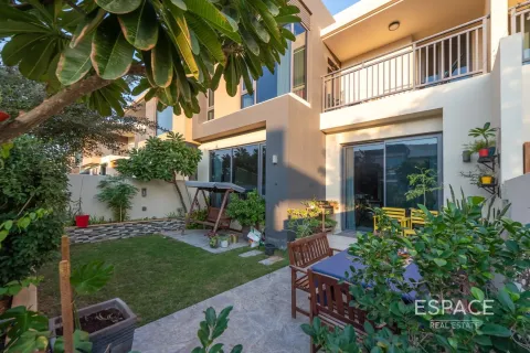 Vila v Dubai Hills Estate, SAE 4 spálne, 222 m2 č. 649719 - Fotografia 1