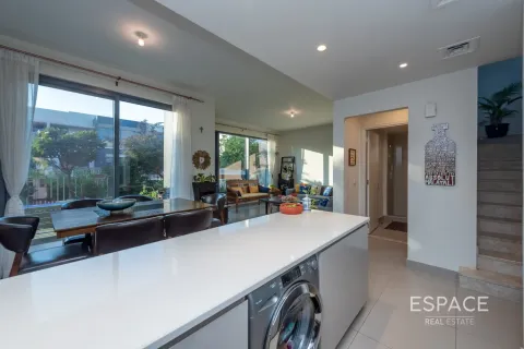 Vila v Dubai Hills Estate, SAE 4 spálne, 222 m2 č. 649719 - Fotografia 6