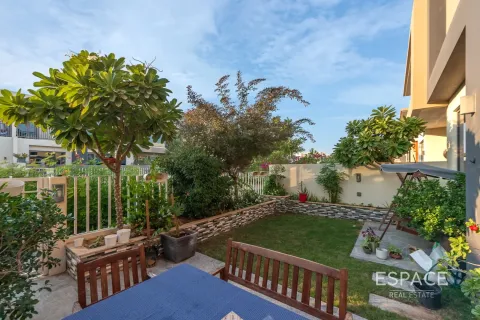 Vila v Dubai Hills Estate, SAE 4 spálne, 222 m2 č. 649719 - Fotografia 13