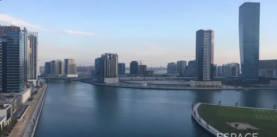 Apartment i Business Bay, Dubai, UAE 1 soveværelse, 79 kvm № 649718