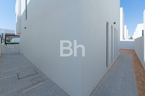 Снять в аренду виллу на Остров Яс, Абу-Даби, ОАЭ 5 спален, 384м2, № 616929 - фото 19