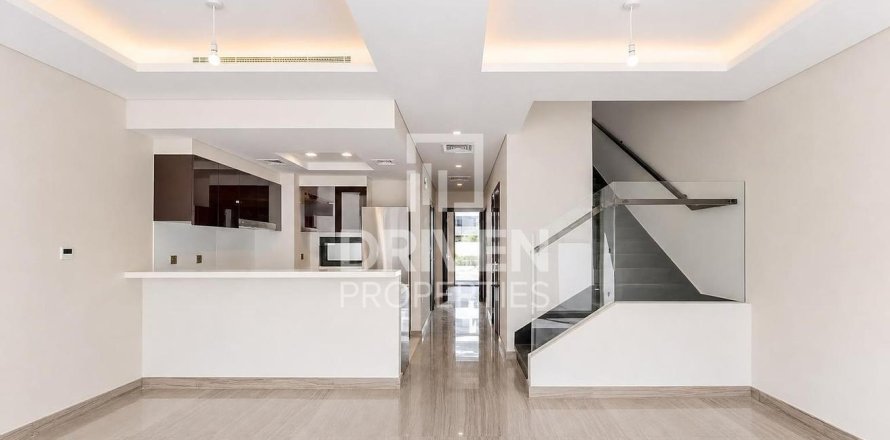 Shtëpi në qytet në DAMAC Hills (Akoya by DAMAC), Dubai, Emiratet e Bashkuara Arabe 4 dhoma gjumi, 150.04 m2. № 765687