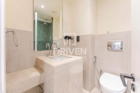 דירה להשכרה ב Downtown Dubai (Downtown Burj Dubai), Dubai, איחוד האמירויות  2 חדרי שינה, 143.07 מ"ר, מספר 765683 - תמונה 13