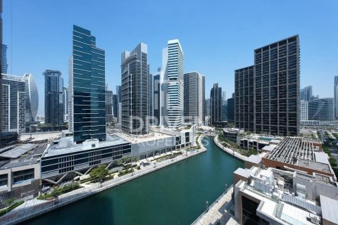 דירה להשכרה ב Business Bay, Dubai, איחוד האמירויות  2 חדרי שינה, 196.3 מ"ר, מספר 765689 - תמונה 1