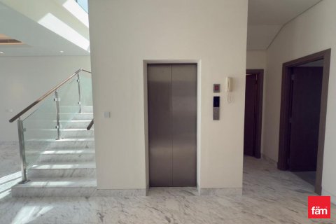 Зняти в оренду віллу в Дубай, ОАЕ 4 спальні, 704.5м2, № 693077 - фото 10