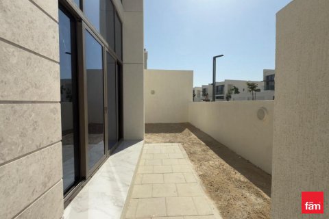 Зняти в оренду віллу в Дубай, ОАЕ 4 спальні, 704.5м2, № 693077 - фото 19