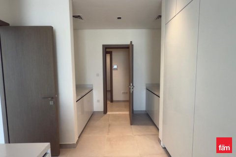 Зняти в оренду віллу в Дубай, ОАЕ 4 спальні, 704.5м2, № 693077 - фото 17