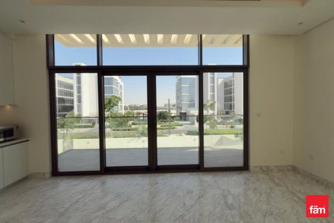 Зняти в оренду віллу в Дубай, ОАЕ 4 спальні, 704.5м2, № 693077 - фото 5