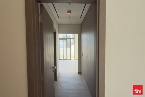 Зняти в оренду віллу в Дубай, ОАЕ 4 спальні, 704.5м2, № 693077 - фото 9