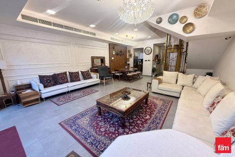Townhouse til leje i Dubai, UAE 4 soveværelser, 169.5 kvm № 693079 - foto 2