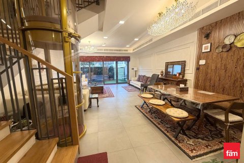 Townhouse til leje i Dubai, UAE 4 soveværelser, 169.5 kvm № 693079 - foto 7