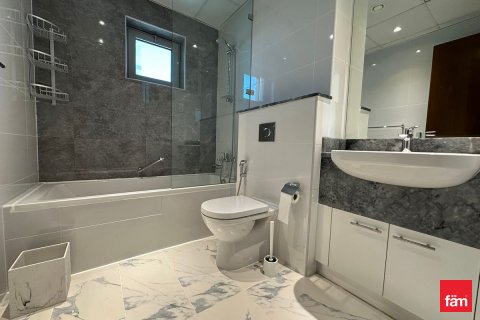 Apartmen di Business Bay, Dubai, UAE 2 bilik tidur, 140.4 meter persegi № 648049 - foto 13