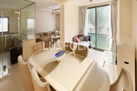 Dubai Hills Estate, Dubai, संयुक्त अरब अमीरात में विला, 3 बेडरूम, 430 वर्ग मीटर, संख्या 628323 - फ़ोटो 6