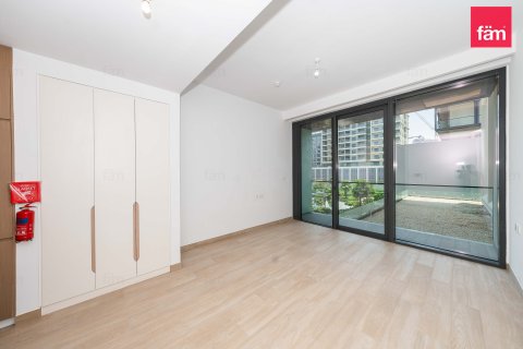 Apartment in Al Satwa, Dubai, UAE 40.6 sq.m. № 727951 - photo 12