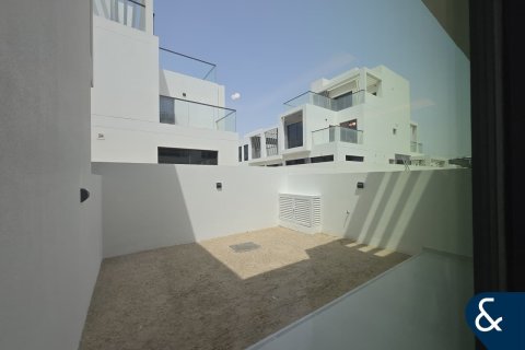 Maison de ville à vendre à DAMAC Hills (Akoya by DAMAC), Dubai, EAU 3 chambres, 138 m2 № 666594 - photo 12