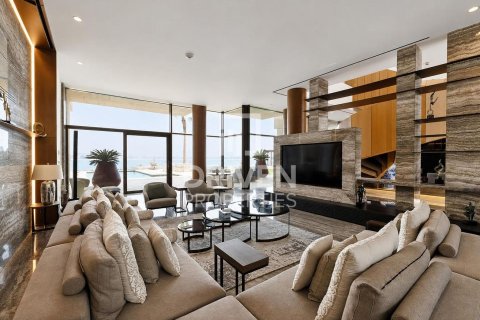 Villa til salgs i Jumeirah, Dubai, Emiratene 6 soverom, 2703.57 kvm Nr. 761465 - Foto 3