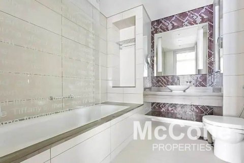 Apartmen di Business Bay, Dubai, UAE 1 bilik tidur, 86.21 meter persegi № 587604 - foto 9