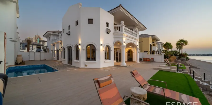 Villa Palm Jumeirah, Dubaijā, AAE 4 istabas, 623 m2 Nr. 649606
