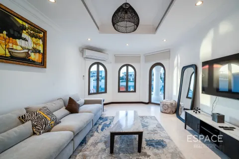 Villa Palm Jumeirah, Dubaijā, AAE 4 istabas, 623 m2 Nr. 649606 - attēls 3