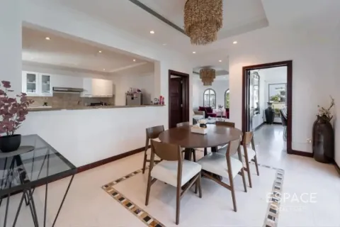 Villa Palm Jumeirah, Dubaijā, AAE 4 istabas, 623 m2 Nr. 649606 - attēls 2