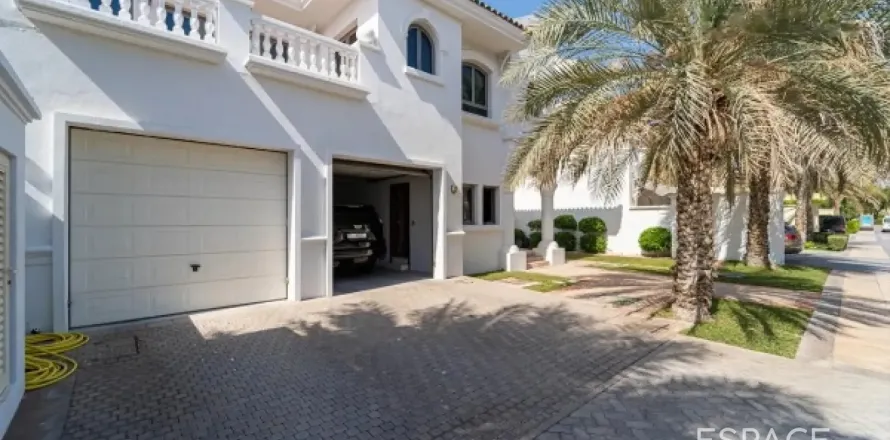 Villa Palm Jumeirah, Dubaijā, AAE 4 istabas, 623 m2 Nr. 649606