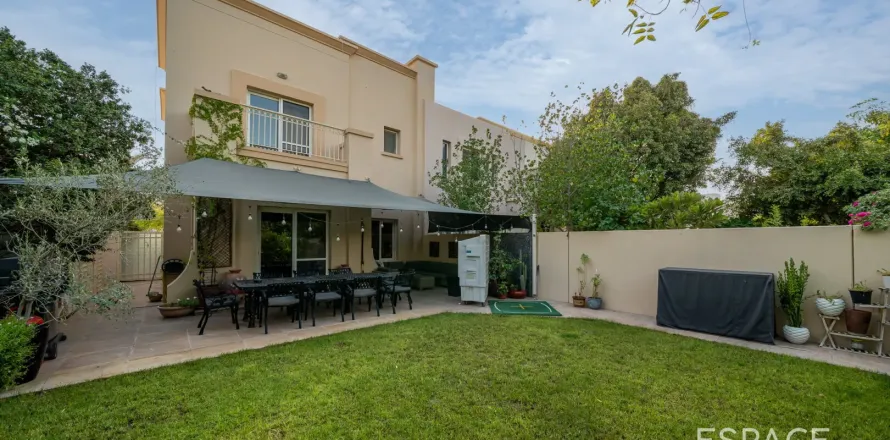 Villa in The Springs, Dubai, VAE: 3 Schlafzimmer, 209 m2 Nr. 649601