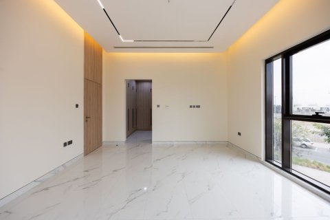 Commercial property on the Yas Island, Abu Dhabi, UAE 4 bedrooms, 351 sq.m. № 594147 - photo 11