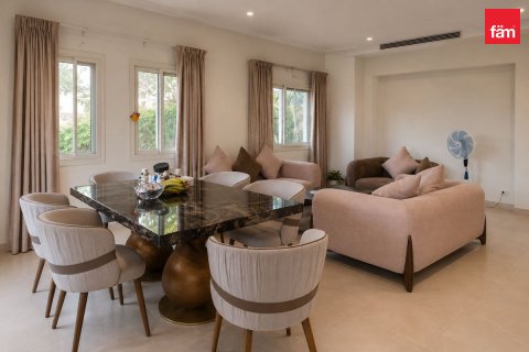 Radhus uthyres i Dubai, UAE 3 sovrum, 254.9 kvm Nr. 726245 - fotografi 4