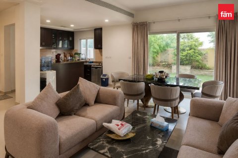 Radhus uthyres i Dubai, UAE 3 sovrum, 254.9 kvm Nr. 726245 - fotografi 7