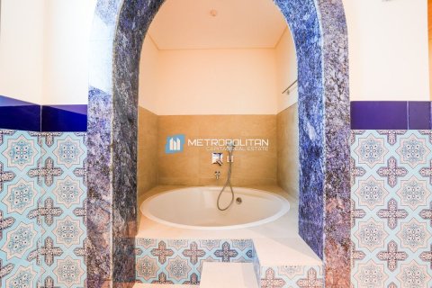 Villa zum Verkauf in Ghantoot, Abu Dhabi, VAE 5 Schlafzimmer, 1704 m2 Nr. 697132 - Foto 16