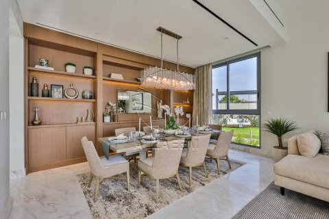 Villa zum Verkauf in Abu Dhabi, VAE 7 Schlafzimmer, 700 m2 Nr. 615746 - Foto 10