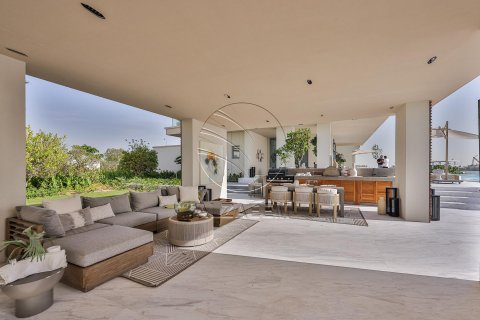 Villa zum Verkauf in Abu Dhabi, VAE 7 Schlafzimmer, 700 m2 Nr. 615746 - Foto 3