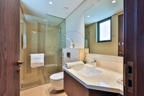 Townhouse in Khalifa City, Abu Dhabi, UAE 2 bedrooms, 123 sq.m. № 615750 - photo 25