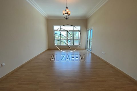 Villa in Marina Village, Abu Dhabi, UAE 4 bedrooms, 2100 sq.m. № 615745 - photo 18