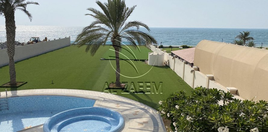 Villa in Marina Village, Abu Dhabi, UAE 7 bedrooms, 2000 sq.m. № 615744