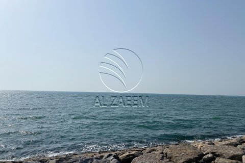 Villa in Marina Village, Abu Dhabi, UAE 7 bedrooms, 2000 sq.m. № 615744 - photo 2