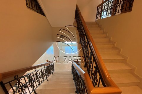 Villa in Marina Village, Abu Dhabi, UAE 7 bedrooms, 2000 sq.m. № 615744 - photo 15