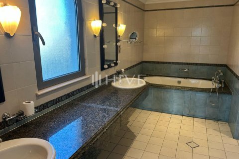 Vila v Palm Jumeirah, Dubai, SAE 4 ložnice, 655.8 m² Č.: 573720 - fotografie 41