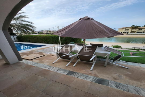 Vila v Palm Jumeirah, Dubai, SAE 4 ložnice, 655.8 m² Č.: 573720 - fotografie 12