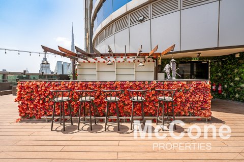 Obchod v Sheikh Zayed Road, Dubai, SAE 314.94 m² Č.: 586865 - fotografie 1