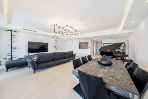 Apartment in Palm Jumeirah, Dubai, UAE 4 bedrooms, 312 sq.m. № 623280 - photo 3