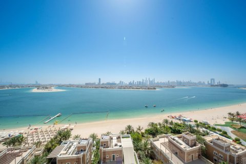 Apartment in Palm Jumeirah, Dubai, UAE 4 bedrooms, 312 sq.m. № 623280 - photo 1