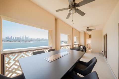 Apartment in Palm Jumeirah, Dubai, UAE 4 bedrooms, 312 sq.m. № 623280 - photo 5