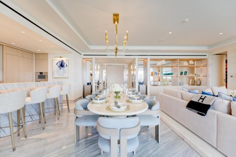 Apartment in Palm Jumeirah, Dubai, UAE 3 bedrooms, 338 sq.m. № 623277 - photo 4