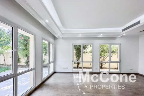 Vila v Meadows, Dubai, SAE 5 ložnice, 643.07 m² Č.: 587355 - fotografie 5