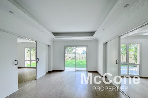 Vila v Meadows, Dubai, SAE 5 ložnice, 643.07 m² Č.: 587355 - fotografie 9