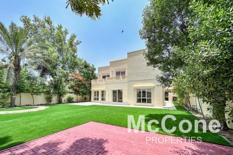 Vila v Meadows, Dubai, SAE 5 ložnice, 643.07 m² Č.: 587355 - fotografie 1