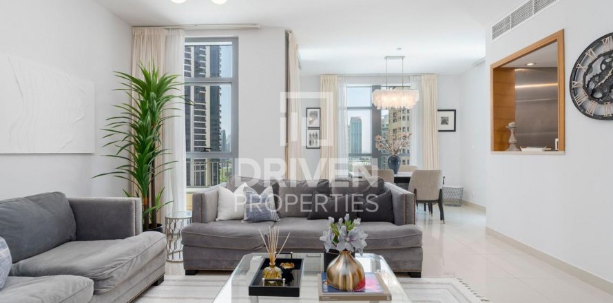 Lakás itt: Downtown Dubai (Downtown Burj Dubai), Dubai, EAE, 2 hálószoba, 154 m², azonosító: 602930