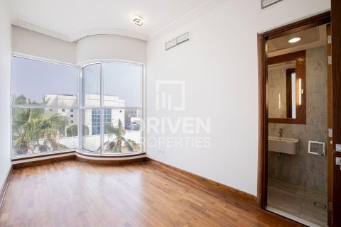 Umm Suqeim, Dubai, संयुक्त अरब अमीरात में विला, 7 बेडरूम, 892 वर्ग मीटर, संख्या 602774 - फ़ोटो 4
